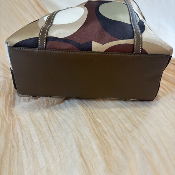 Coach Large Signature Sateen Olive Green Tote MSRP $300 - Picture 6 of 13